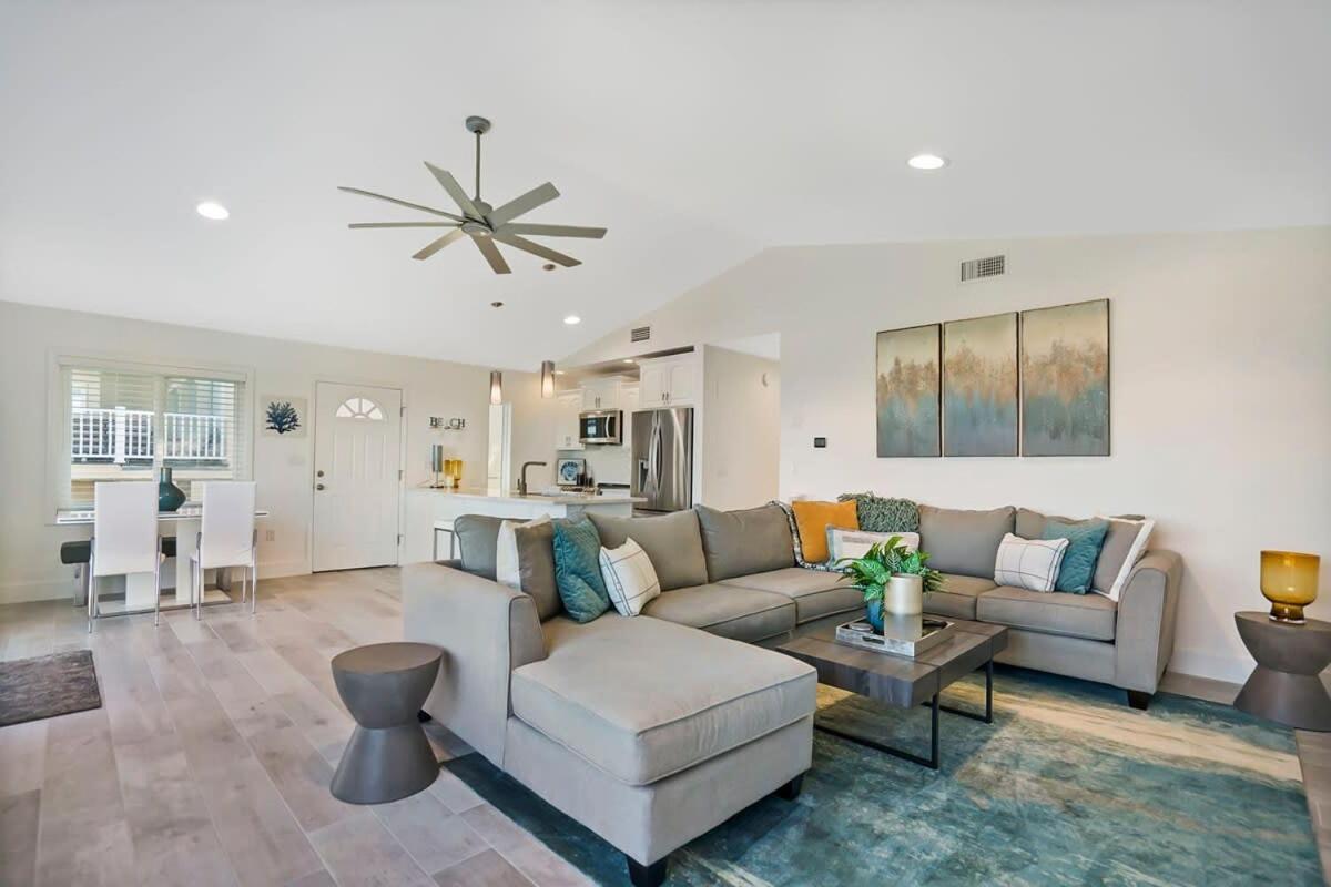 Ocean Views Retreat! Renovated Apt With Beach Bikes! セント・オーガスティン エクステリア 写真