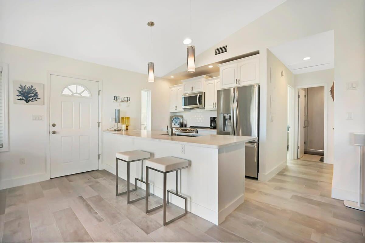 Ocean Views Retreat! Renovated Apt With Beach Bikes! セント・オーガスティン エクステリア 写真